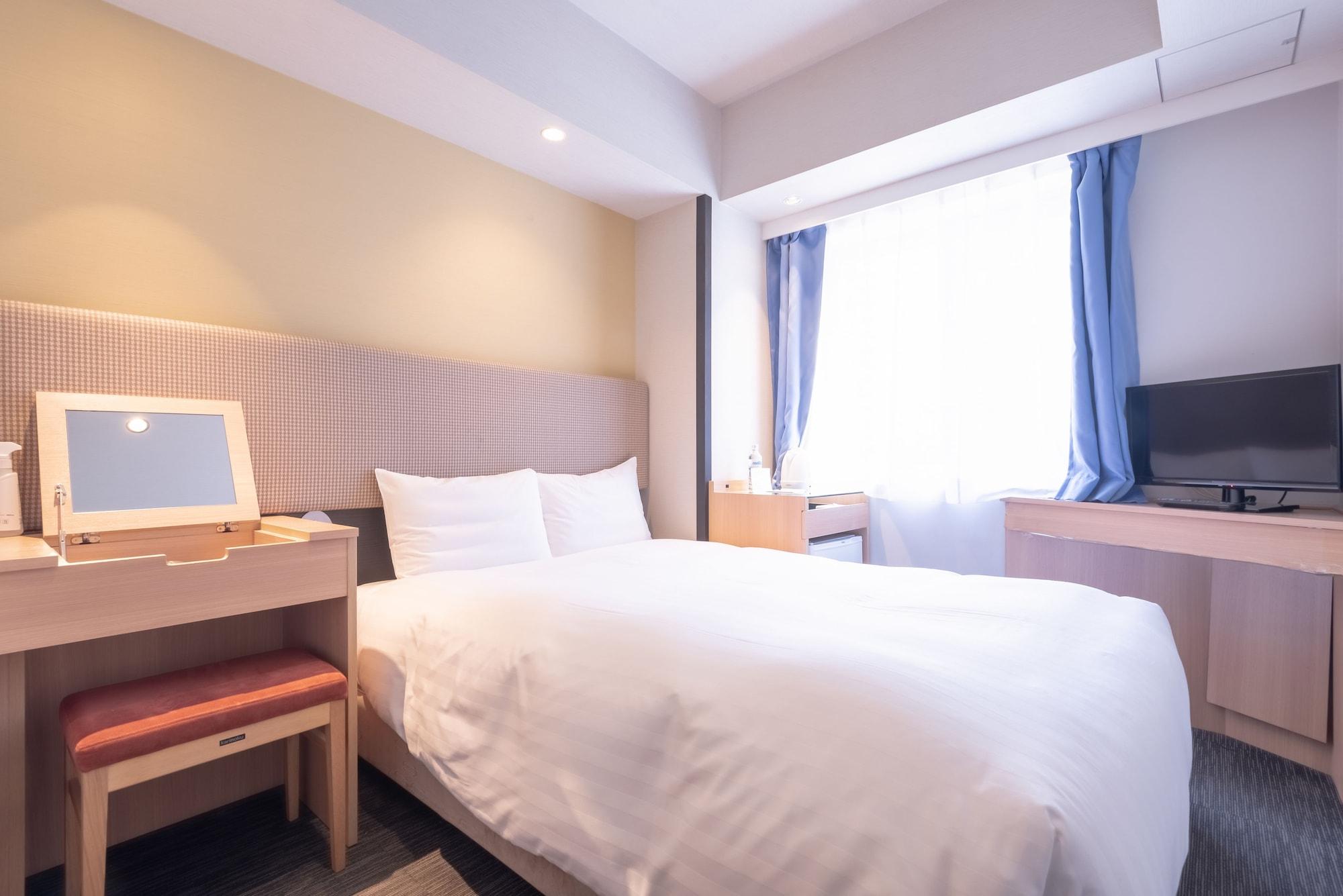 E Hotel Higashi Shinjuku Tokyo Esterno foto