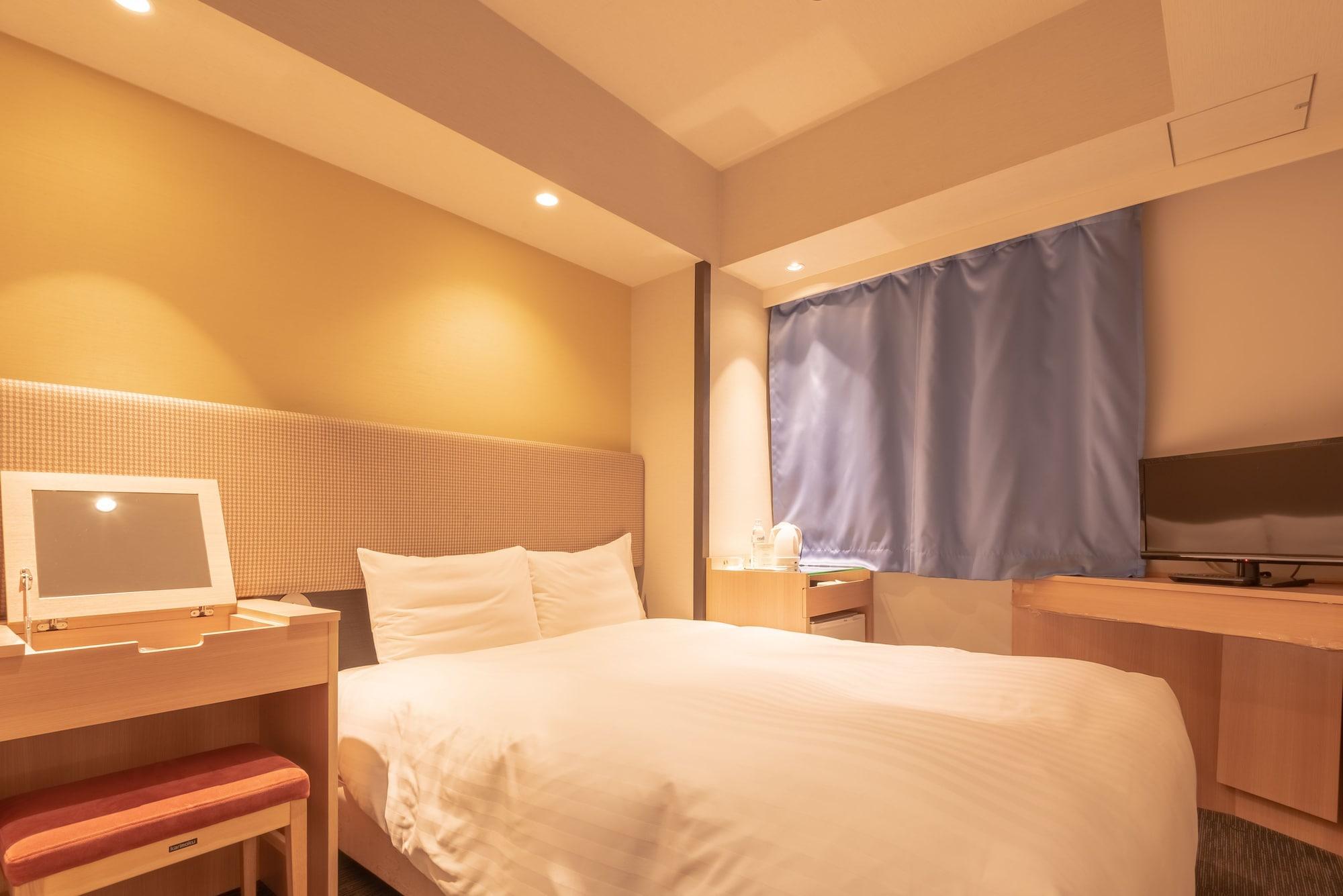 E Hotel Higashi Shinjuku Tokyo Esterno foto