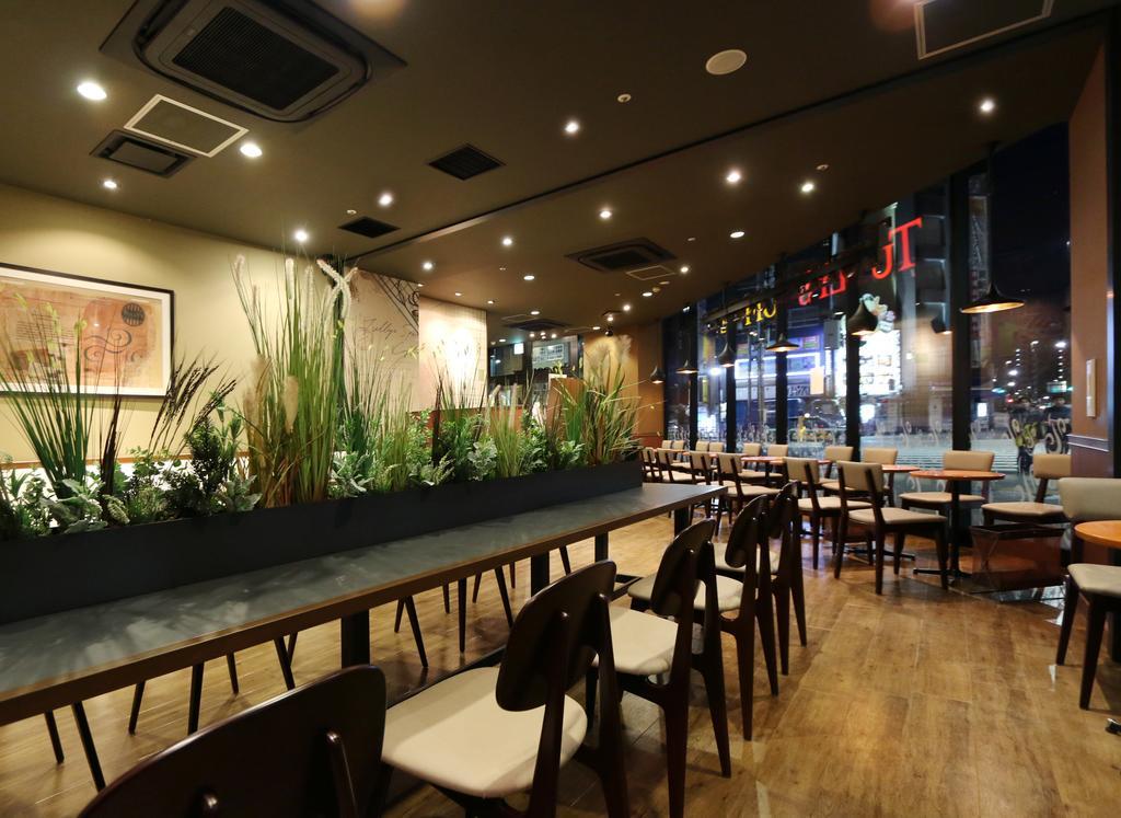 E Hotel Higashi Shinjuku Tokyo Esterno foto